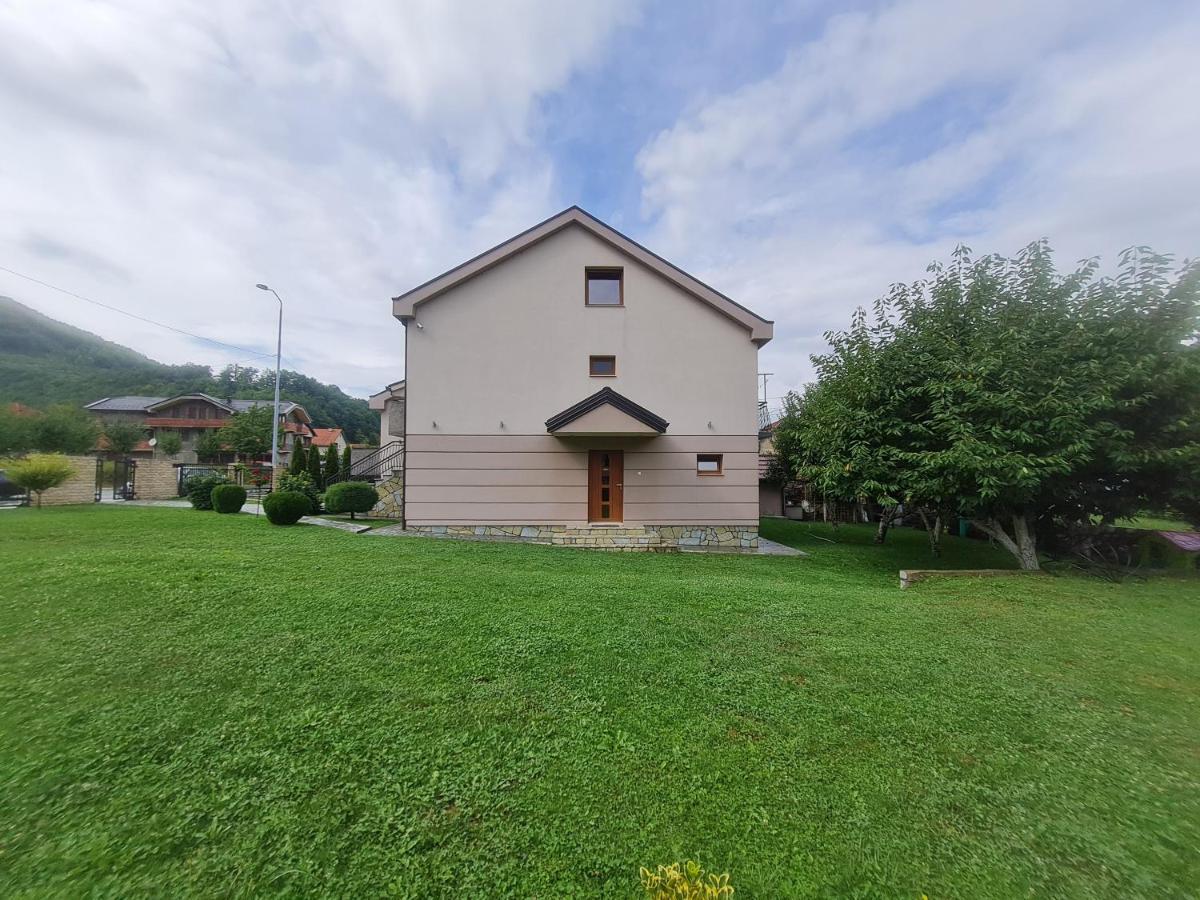 Apartmani Minjevic Bijelo Polje Exteriör bild